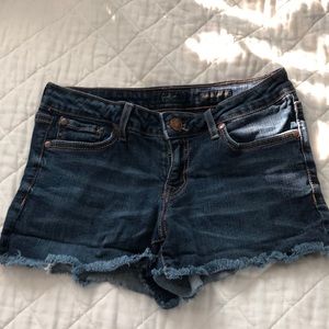 Jessica Simpson low rise cut off shorts- size 26